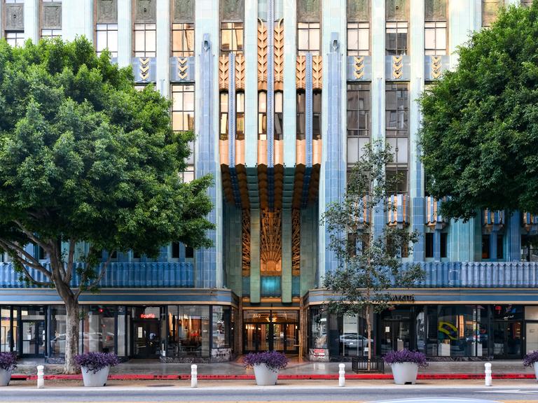 Das Eastern Columbia Gebäude in Los Angeles (USA) wird durch seinen Art Déco Stil geprägt
